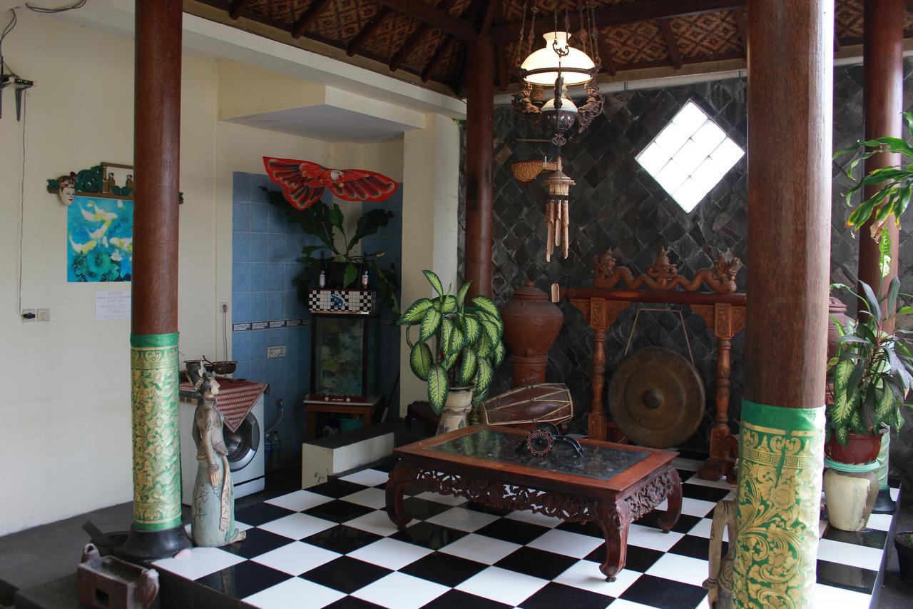 La Javanaise Home Stay Malioboro Yogyakarta Extérieur photo