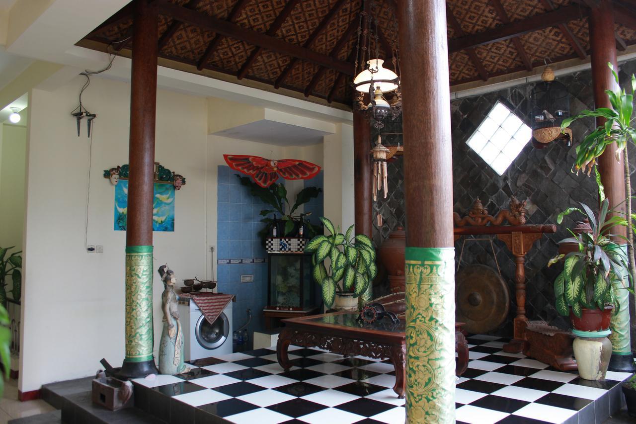 La Javanaise Home Stay Malioboro Yogyakarta Extérieur photo