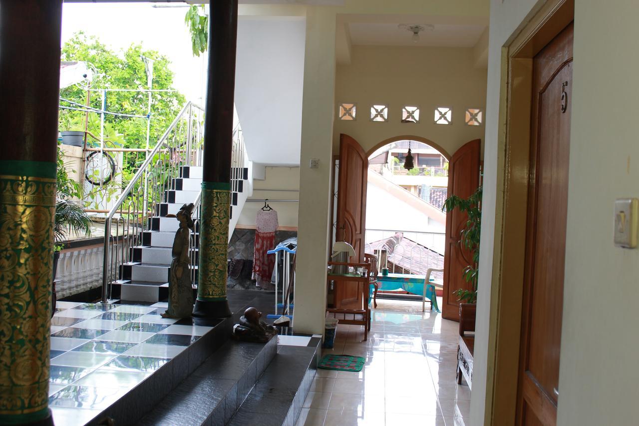 La Javanaise Home Stay Malioboro Yogyakarta Extérieur photo