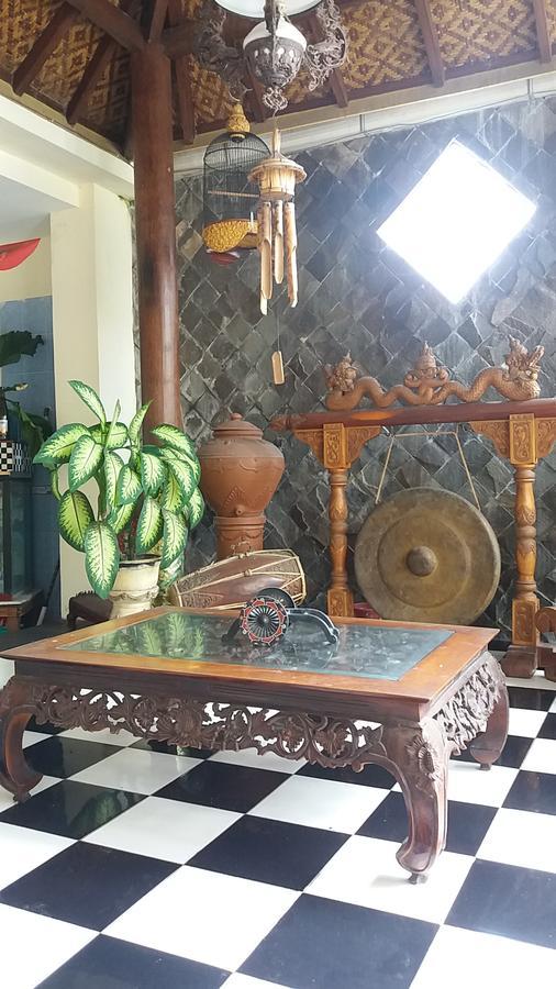 La Javanaise Home Stay Malioboro Yogyakarta Extérieur photo