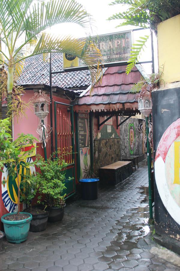 La Javanaise Home Stay Malioboro Yogyakarta Extérieur photo