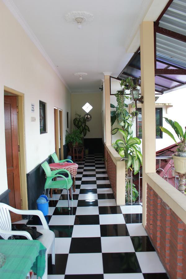 La Javanaise Home Stay Malioboro Yogyakarta Extérieur photo
