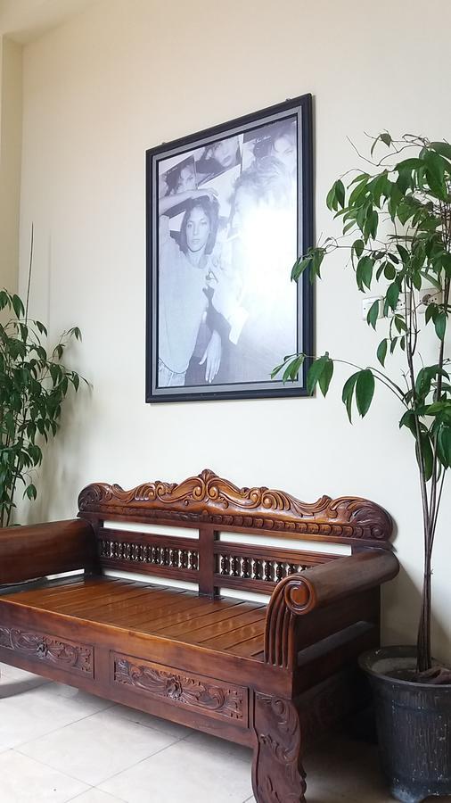 La Javanaise Home Stay Malioboro Yogyakarta Extérieur photo