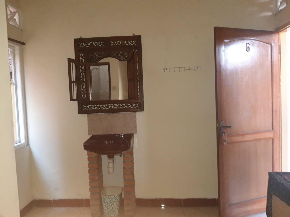 La Javanaise Home Stay Malioboro Yogyakarta Extérieur photo
