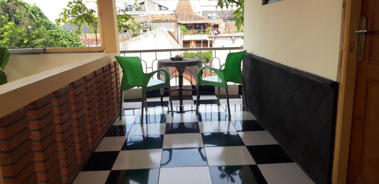 La Javanaise Home Stay Malioboro Yogyakarta Extérieur photo